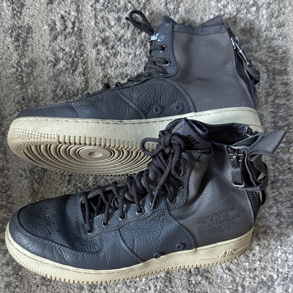 Nike SF Air Force 1 Mid | 9M | Dark Grey Bone - Picture 1 of 6